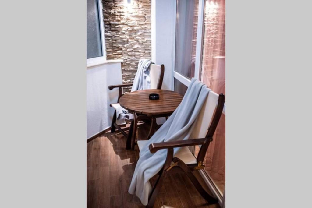 A&K Cozy Art Studio 1 Varna ภายนอก รูปภาพ